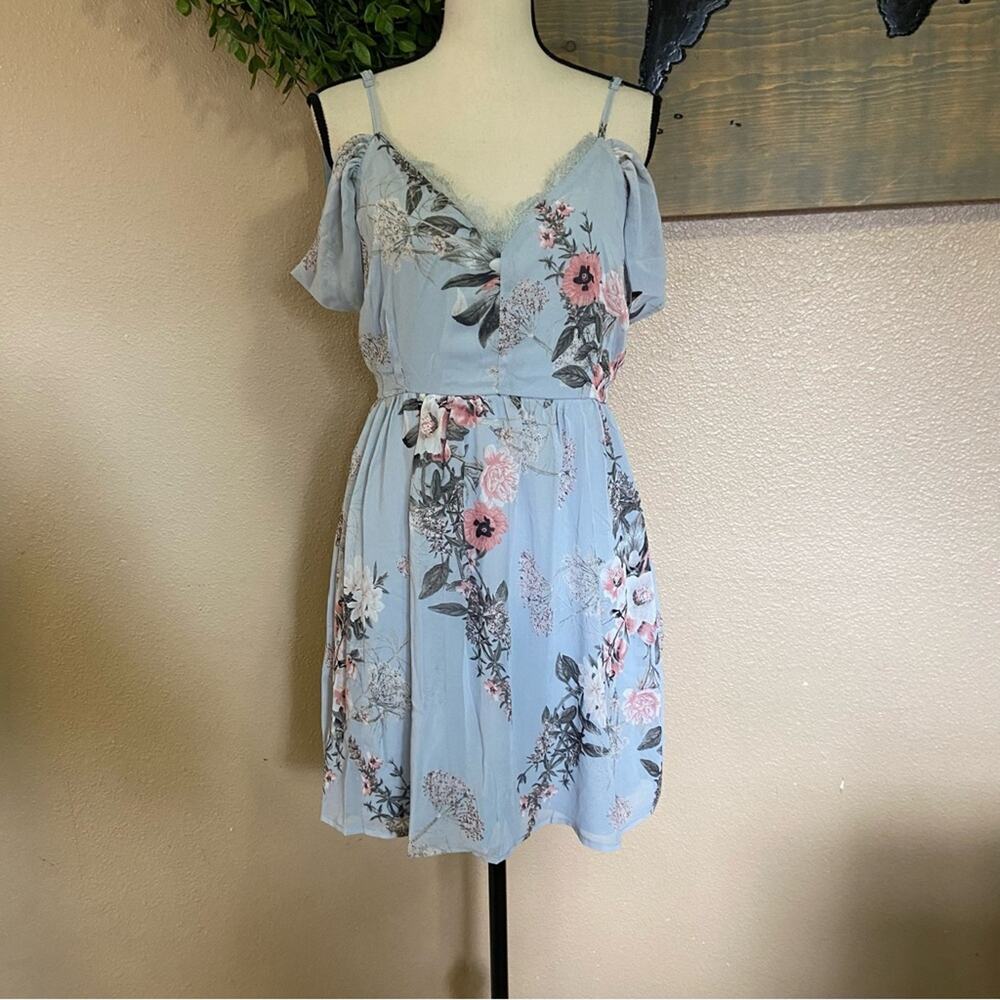 NWOT Lulus Verona Light Blue Floral Print Off-the-Shoulder Lace Dress - Picture 2 of 10